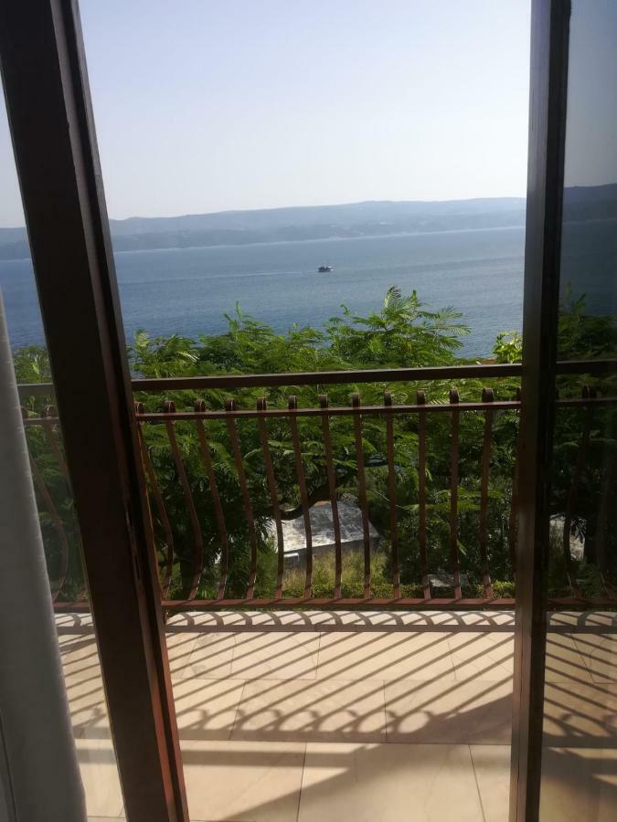 Apartmani Ujdur Omis Exterior photo