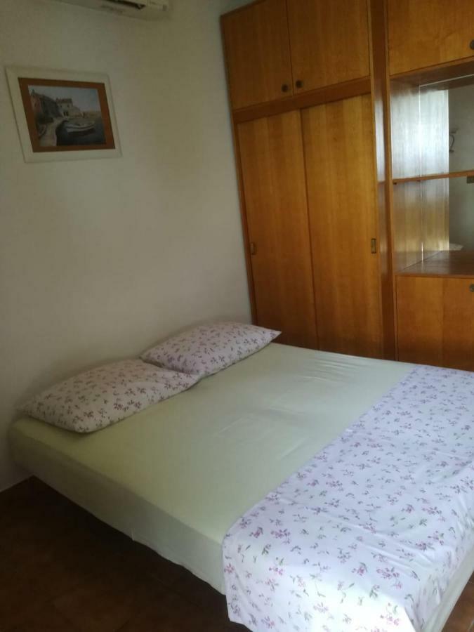 Apartmani Ujdur Omis Exterior photo