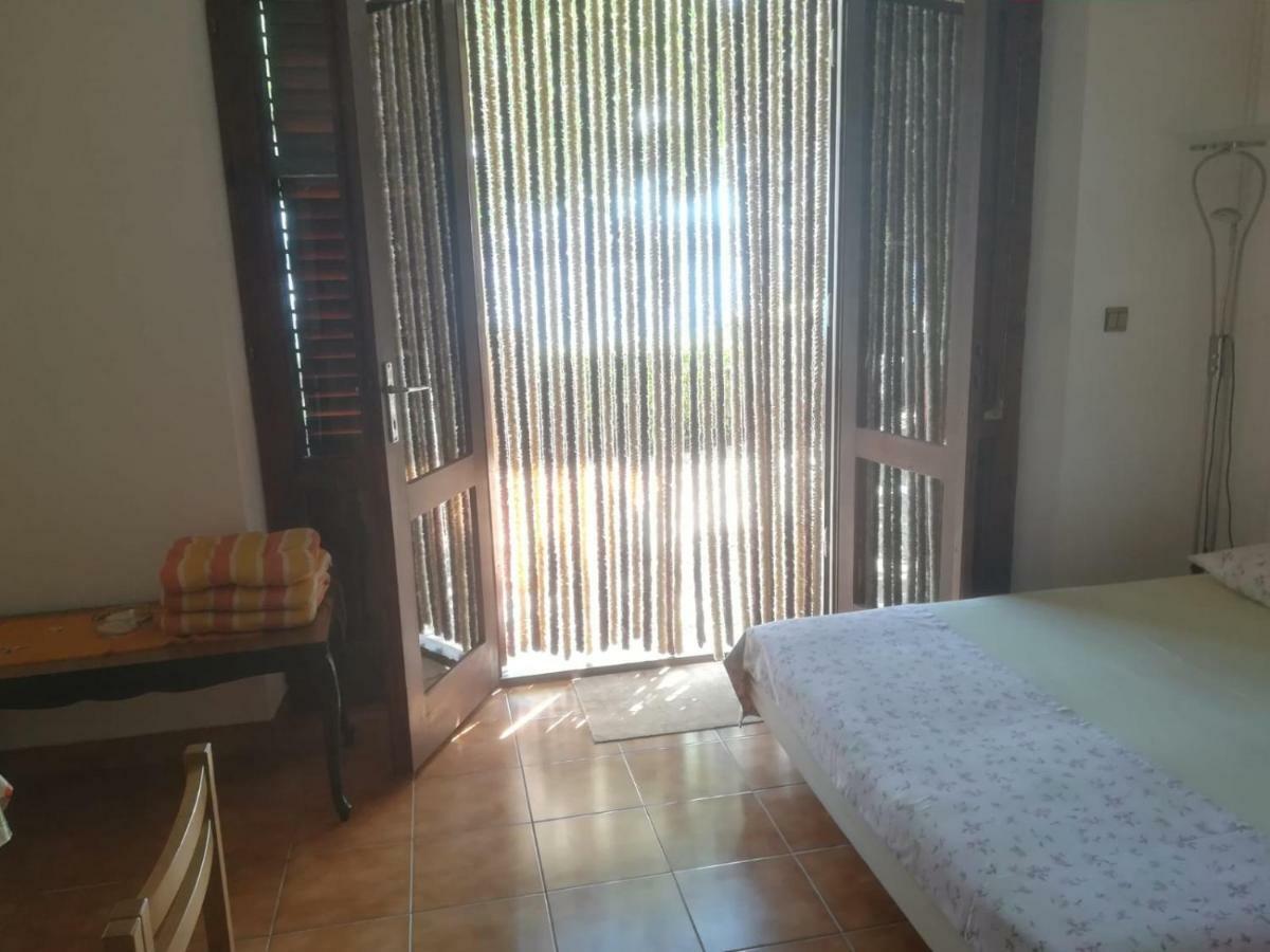 Apartmani Ujdur Omis Exterior photo