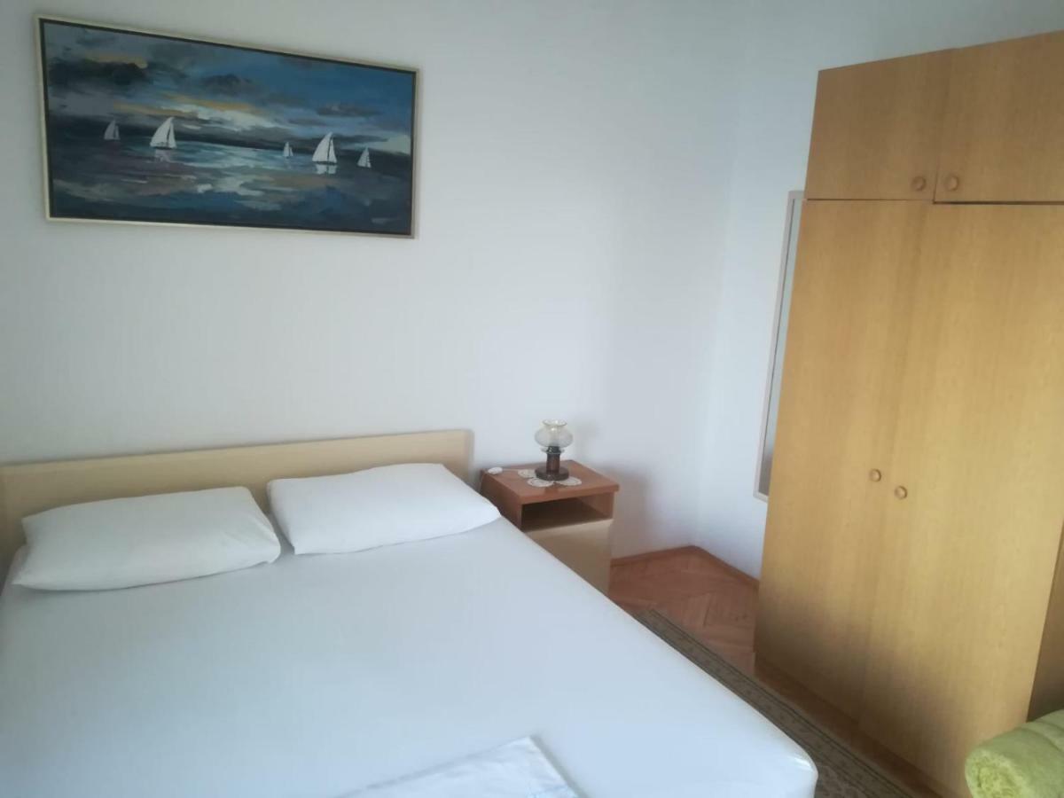 Apartmani Ujdur Omis Exterior photo