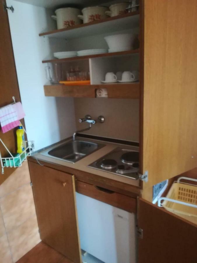 Apartmani Ujdur Omis Exterior photo
