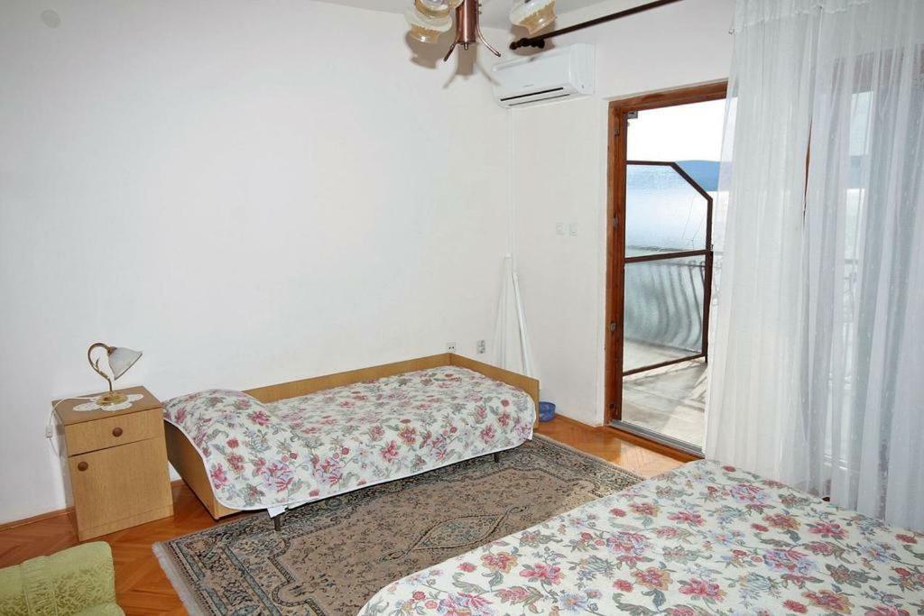 Apartmani Ujdur Omis Exterior photo
